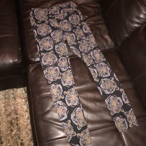 Lularoe tiger print one size leggings